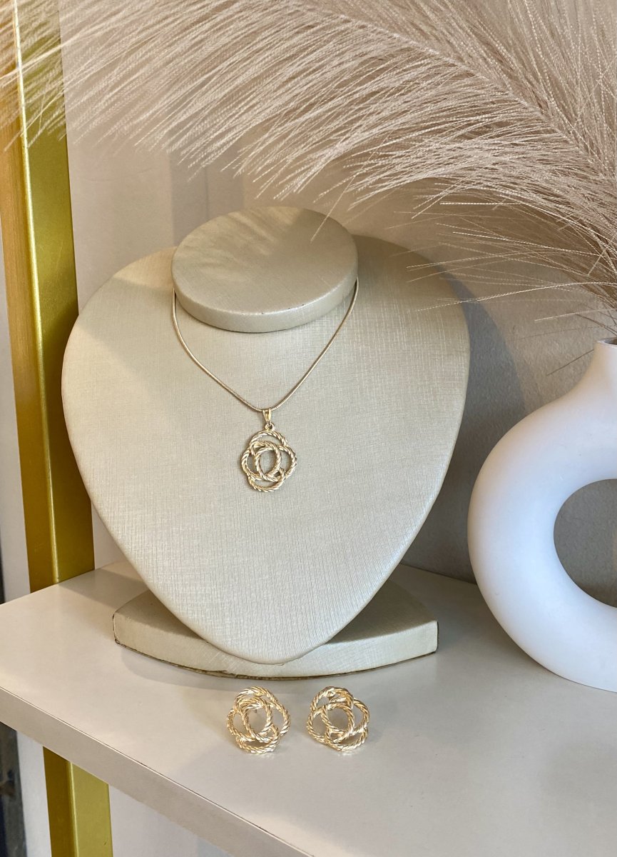 Conjunto folheado
